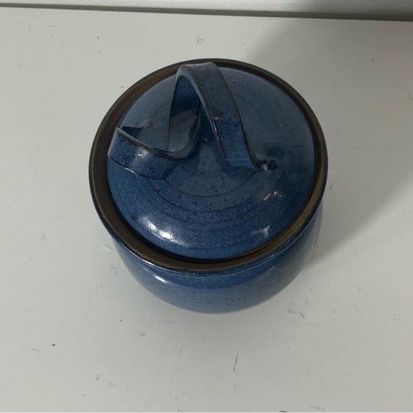 HANDMADE Wheel Thrown Pottery Jar with Lid Blue with White Design - Picture 4 of 13